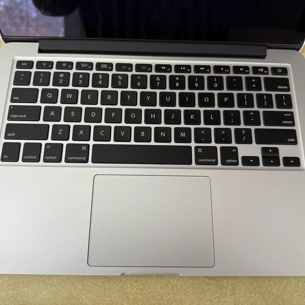 Apple MacBook Pro